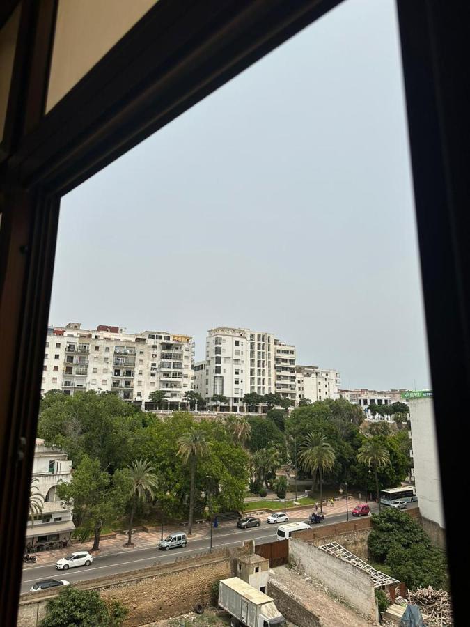 Vaste Appartement Au Centre De Tétouan Exteriör bild