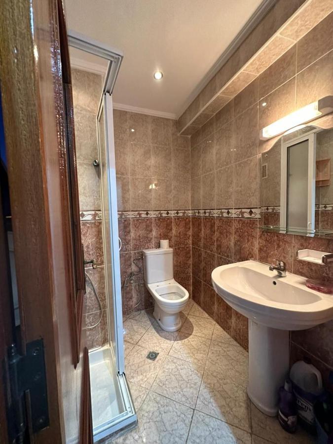 Vaste Appartement Au Centre De Tétouan Exteriör bild